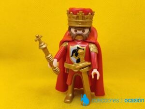 Playmobil Rey del Halcón con capa roja, caballero medieval