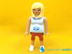 Playmobil Mujer embarazada con pantalón corto rojo, mujer city