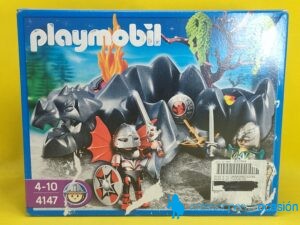 Playmobil Roca del dragón con caballeros REF 4147